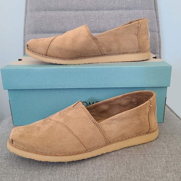 Toms Shoes - TOMS suede alpargatas size 8